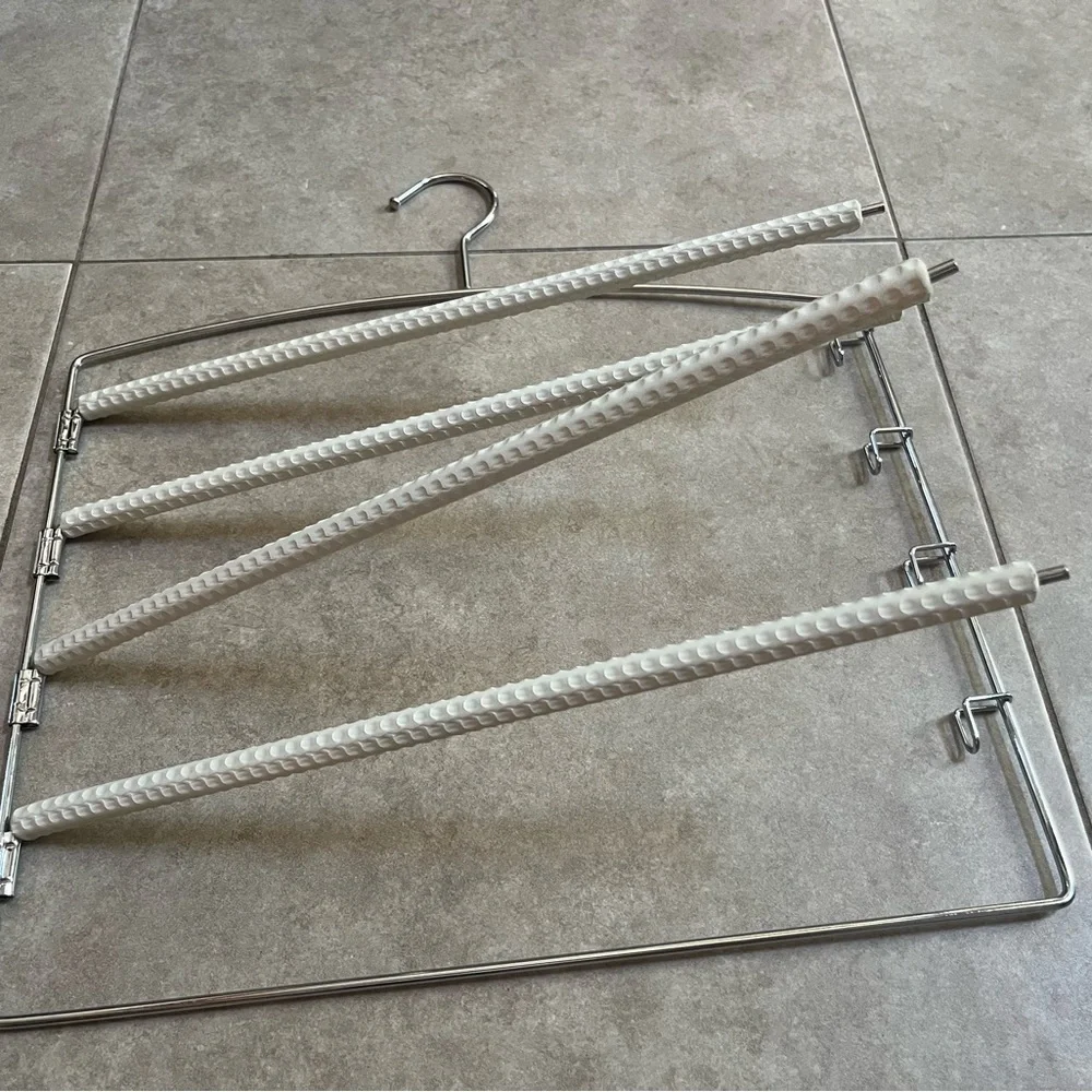 2 RICHARDS 4 Tier Closet & Storage Clothes Hanger Space Saving w Swing Arms NWOT